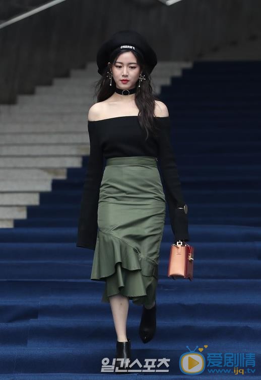 李多寅活动照 李多寅高清写真_李多寅高清剧照