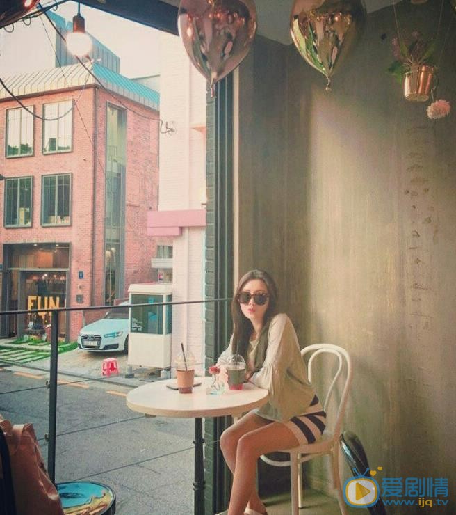 李多寅生活照 李多寅高清写真_李多寅高清剧照
