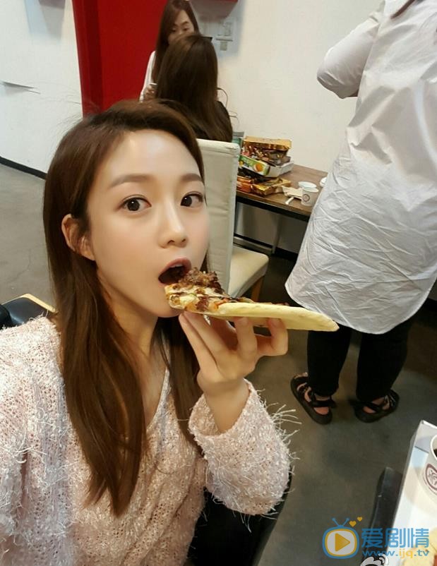李多寅生活照 李多寅高清写真_李多寅高清剧照