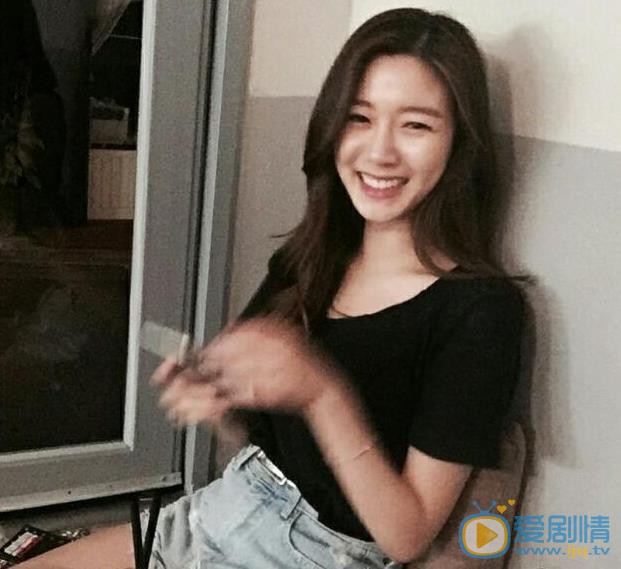 李多寅生活照 李多寅高清写真_李多寅高清剧照