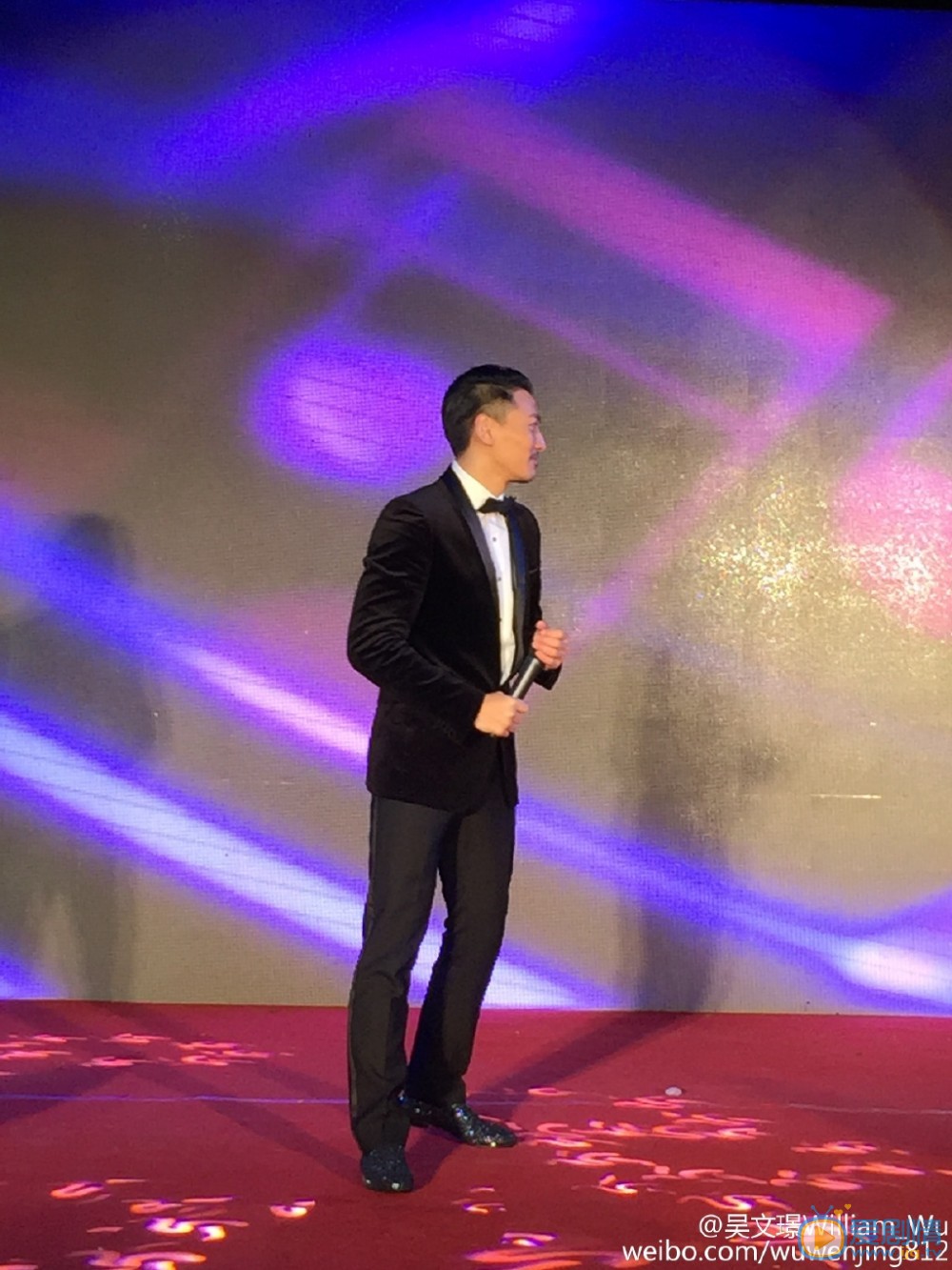 吴文璟舞台表演照 吴文璟高清写真_吴文璟高清剧照