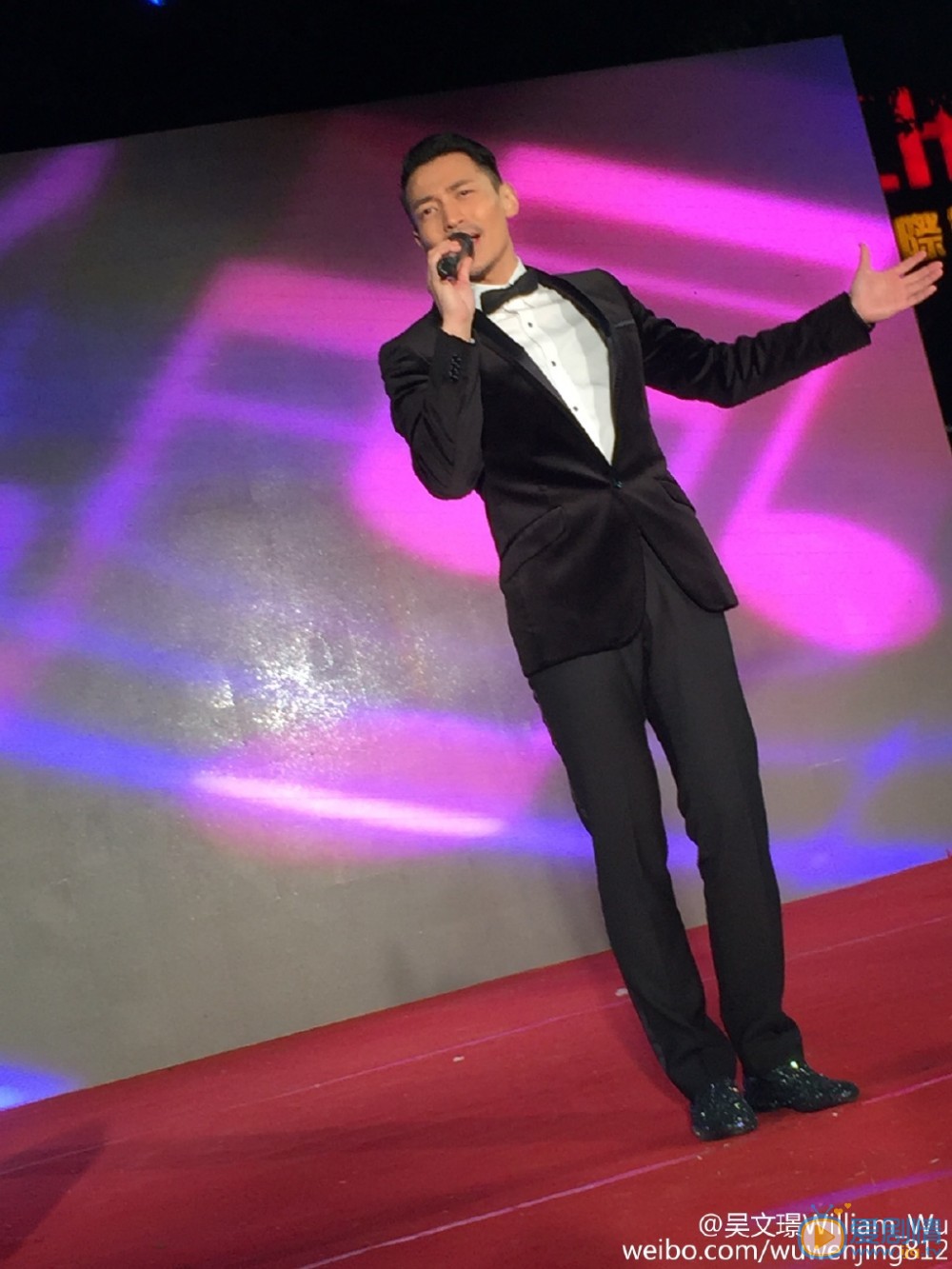 吴文璟舞台表演照 吴文璟高清写真_吴文璟高清剧照
