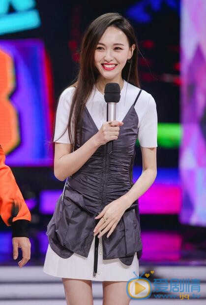 快乐大本营唐嫣的镜头为什么那么少？最后高空挑战唐嫣去了哪里？