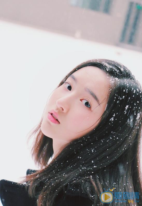 王玉雯冬季写真 王玉雯高清写真_王玉雯高清剧照