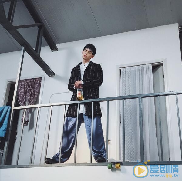 唐晓天生活照 唐晓天高清写真_唐晓天高清剧照