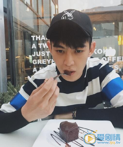 唐晓天生活照 唐晓天高清写真_唐晓天高清剧照