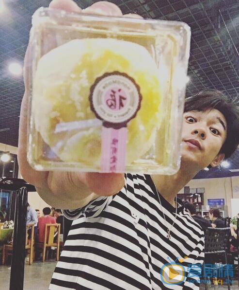 张宥浩生活照 张宥浩高清写真_张宥浩高清剧照