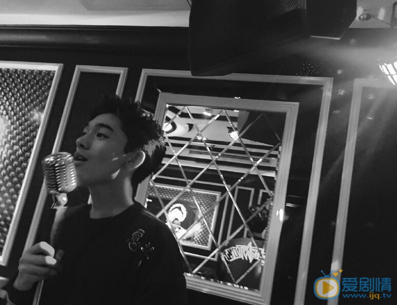 张宥浩生活照 张宥浩高清写真_张宥浩高清剧照