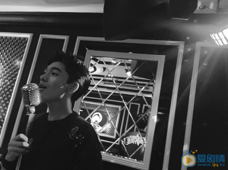 张宥浩生活照 张宥浩高清写真_张宥浩高清剧照