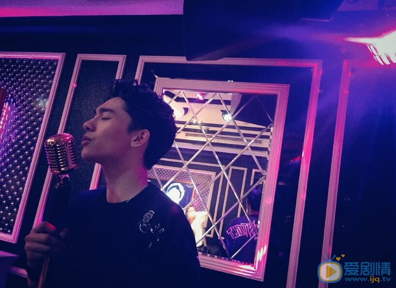 张宥浩生活照 张宥浩高清写真_张宥浩高清剧照