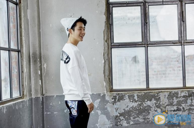 丁海寅广告代言 丁海寅高清写真_丁海寅高清剧照