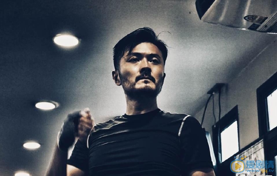 于小伟健身照 于小伟高清写真_于小伟高清剧照