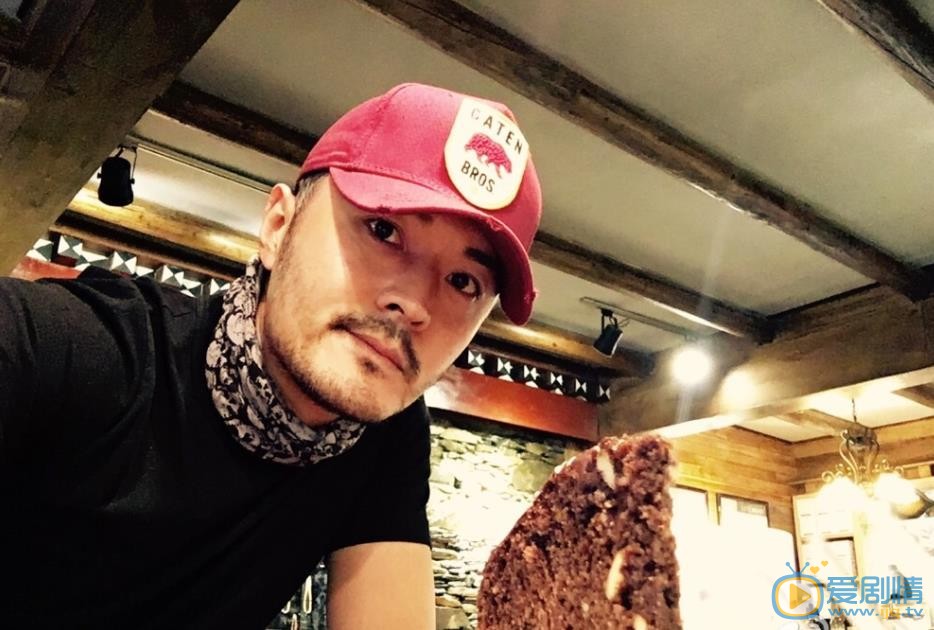 于小伟生活照 于小伟高清写真_于小伟高清剧照