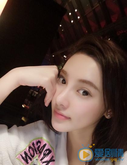 彭小苒生活照 彭小苒高清写真_彭小苒高清剧照