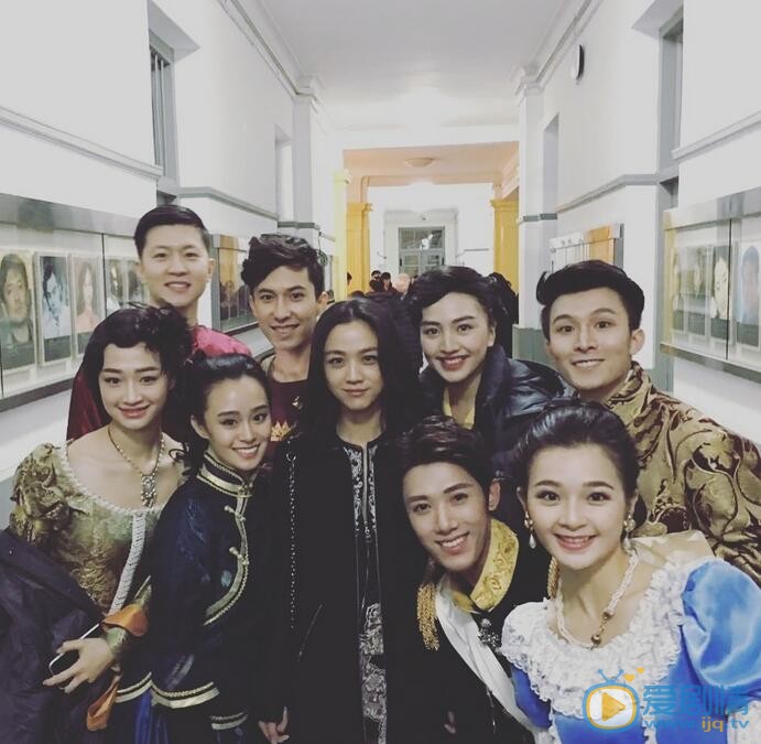 西尔扎提合照 西尔扎提高清写真_西尔扎提高清剧照