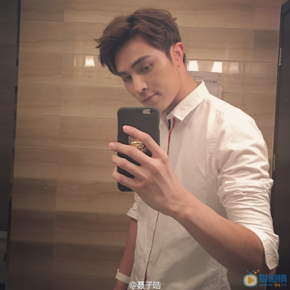 聂子皓卖萌表情包 聂子皓高清写真_聂子皓高清剧照