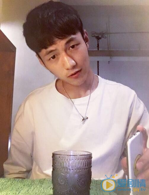 杨业明生活照 杨业明高清写真_杨业明高清剧照
