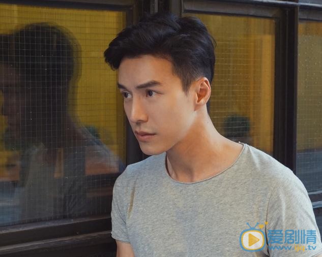 王冠逸生活照 王冠逸高清写真_王冠逸高清剧照