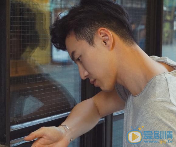 王冠逸生活照 王冠逸高清写真_王冠逸高清剧照