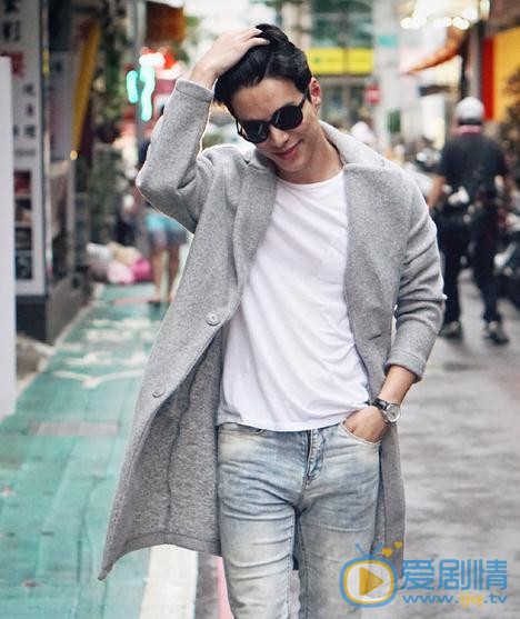 王冠逸街拍写真 王冠逸高清写真_王冠逸高清剧照