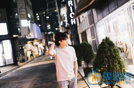 史文翔街拍 史文翔高清写真_史文翔高清剧照