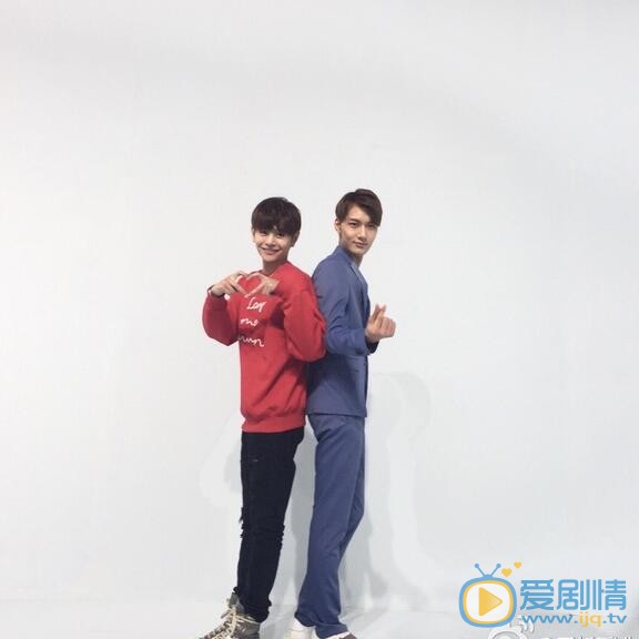 王新乔主持工作照 王新乔高清写真_王新乔高清剧照
