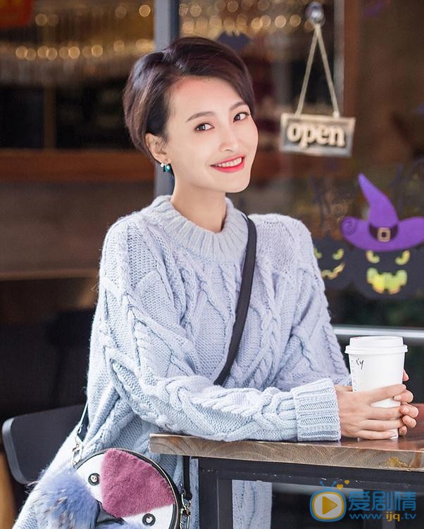 杨菲洋街拍 杨菲洋高清写真_杨菲洋高清剧照