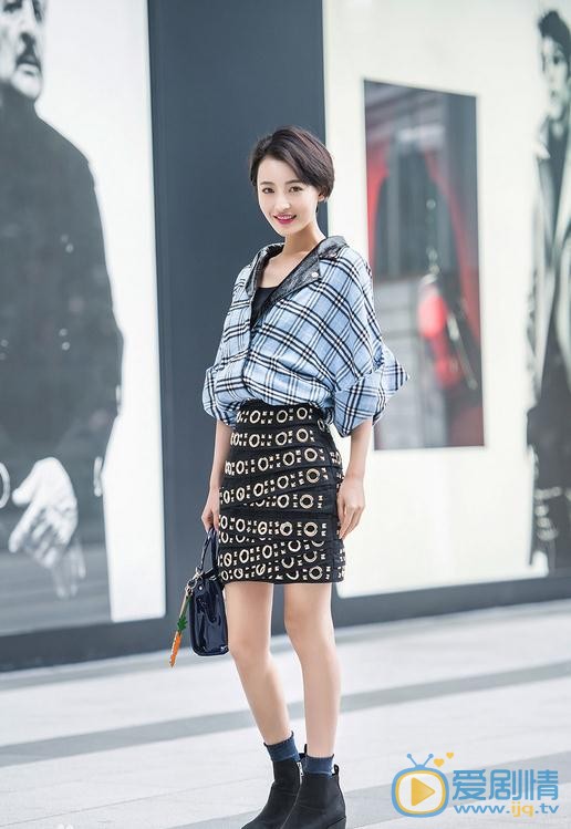 杨菲洋街拍 杨菲洋高清写真_杨菲洋高清剧照