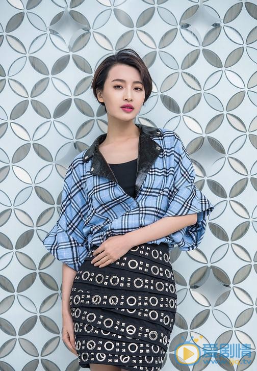 杨菲洋街拍 杨菲洋高清写真_杨菲洋高清剧照