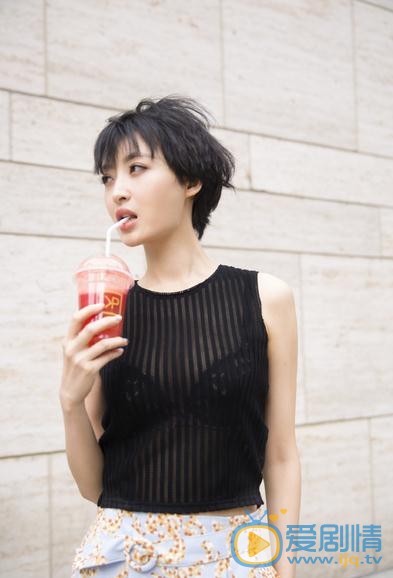 杨菲洋街拍 杨菲洋高清写真_杨菲洋高清剧照