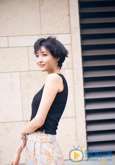 杨菲洋街拍 杨菲洋高清写真_杨菲洋高清剧照