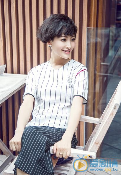 杨菲洋街拍 杨菲洋高清写真_杨菲洋高清剧照