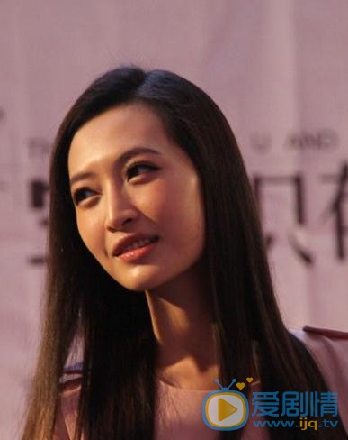 杨菲洋签售会 杨菲洋高清写真_杨菲洋高清剧照