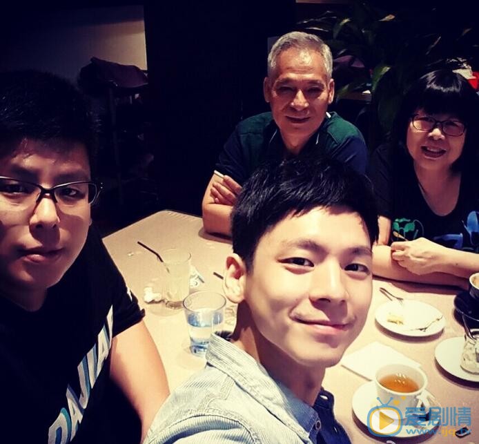 林伯宏合照 林伯宏高清写真_林伯宏高清剧照