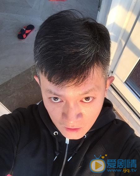 杨志刚生活照 杨志刚高清写真_杨志刚高清剧照