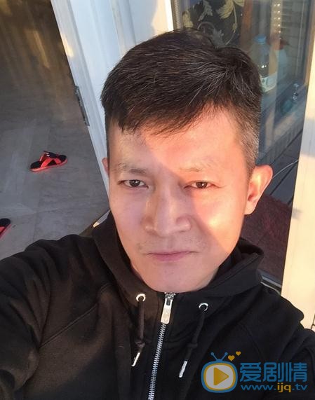 杨志刚生活照 杨志刚高清写真_杨志刚高清剧照