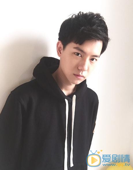吕昀峰生活照 吕昀峰高清写真_吕昀峰高清剧照