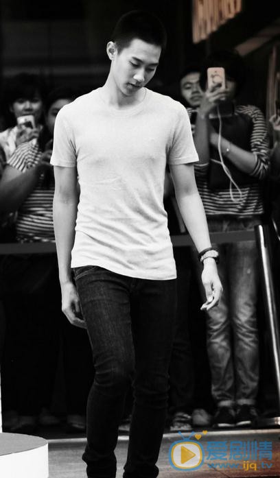 Captain生活照 Captain高清写真_Captain高清剧照