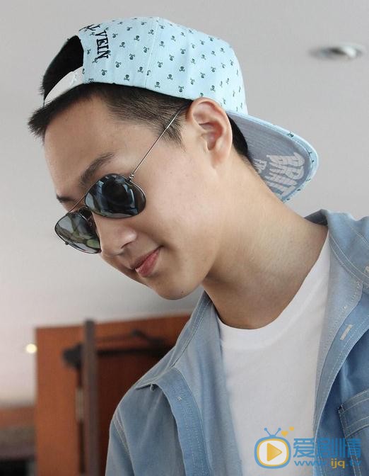 Captain生活照 Captain高清写真_Captain高清剧照