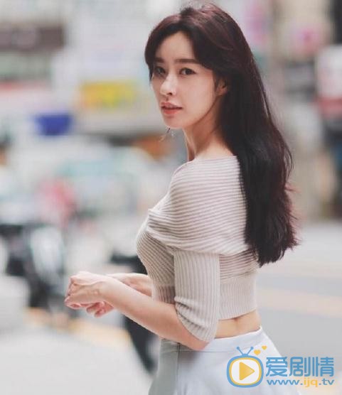 黄以娜写真 黄以娜高清写真_黄以娜高清剧照