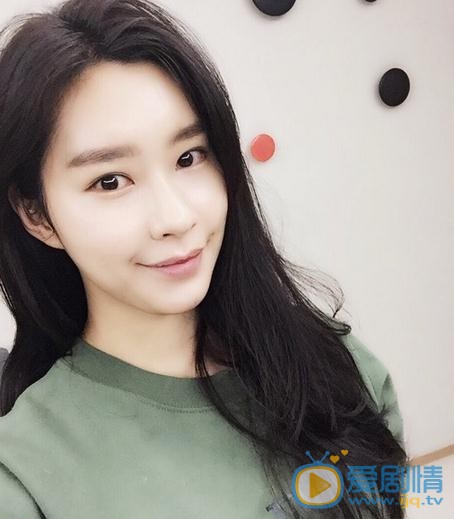 黄以娜生活照 黄以娜高清写真_黄以娜高清剧照