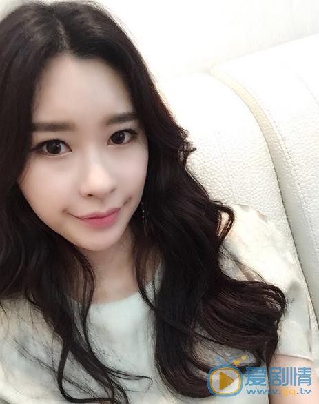 黄以娜生活照 黄以娜高清写真_黄以娜高清剧照