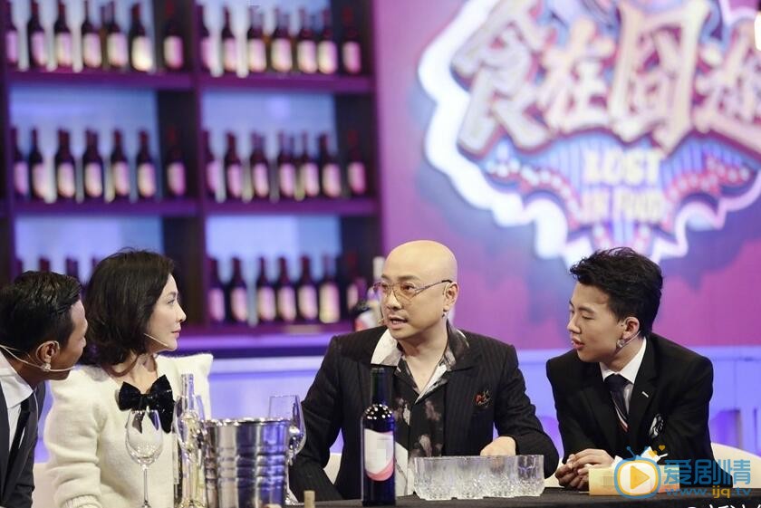 食在囧途刘嘉玲现场重现赵薇酒态 爆料王菲酒态"怪癖" ​​​​