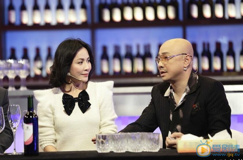 食在囧途刘嘉玲现场重现赵薇酒态 爆料王菲酒态"怪癖" ​​​​