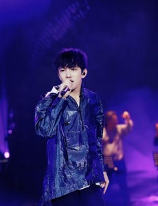 歌手第五期迪玛希彩排私照 “迪式舞步”帅气亮相少年感爆棚