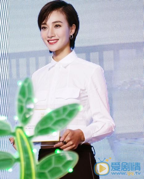 冯文娟活动照 冯文娟高清写真_冯文娟高清剧照