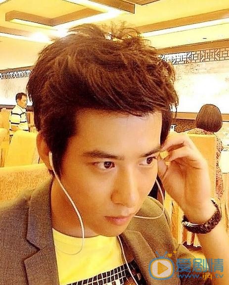 吴昊泽生活照 吴昊泽高清写真_吴昊泽高清剧照