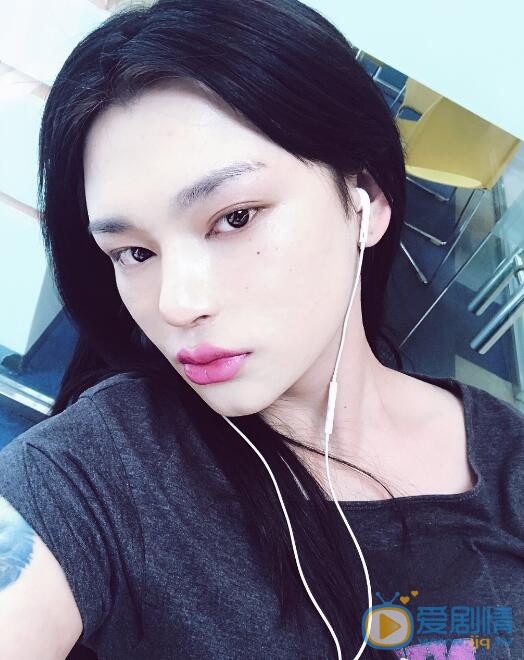 奇葩大会暖暖是谁？暖暖是男是女？暖暖个人资料介绍