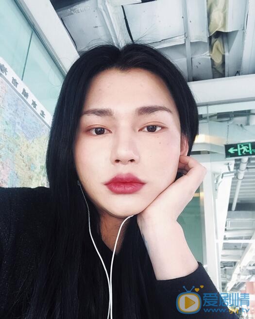 奇葩大会暖暖是谁？暖暖是男是女？暖暖个人资料介绍