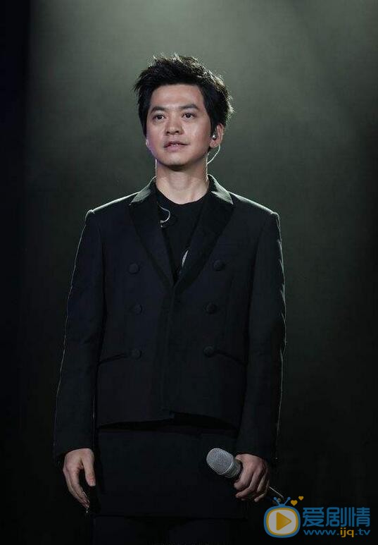 李健《我是歌手》照 李健高清写真_李健高清剧照